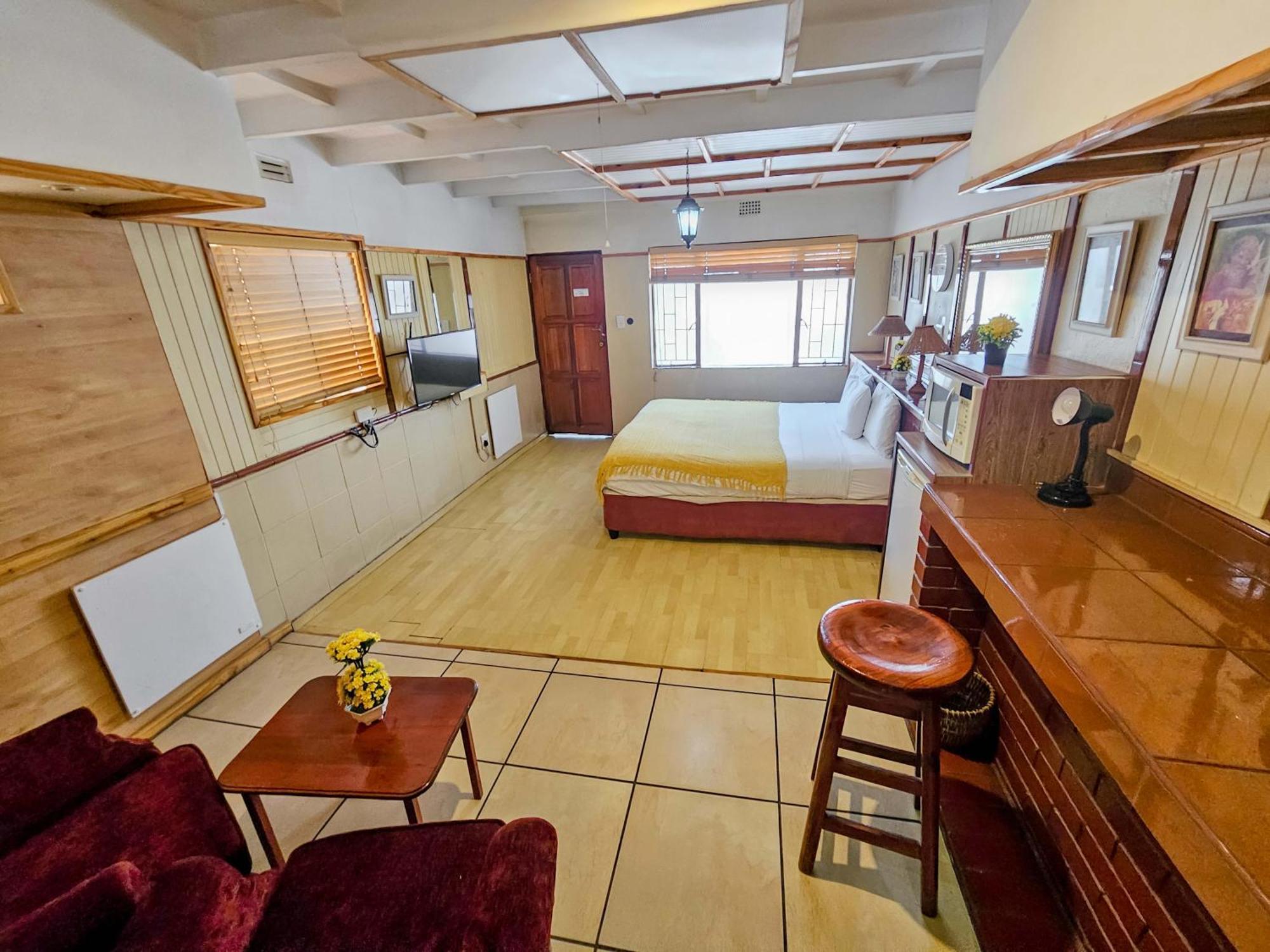 Tudor Lodge Guest House โจฮันเนสเบิร์ก ภายนอก รูปภาพ
